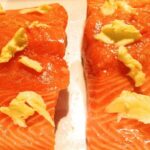 microwave salmon with lime | ditchthecarbs.com