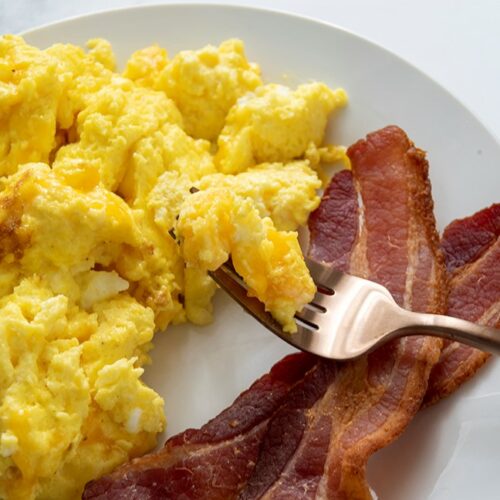 Low-Carb Double Cheesy Scrambled Eggs : ObesityHelp