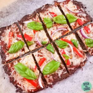 Low-carb meatza keto pizza