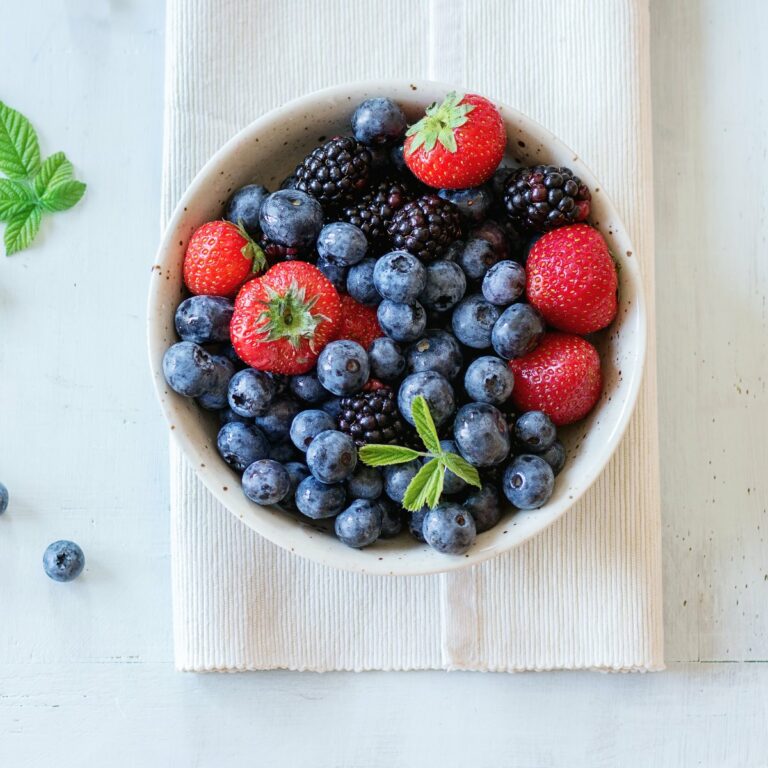 Fruit and Low-Carb Lifestyles: Do They Mix?