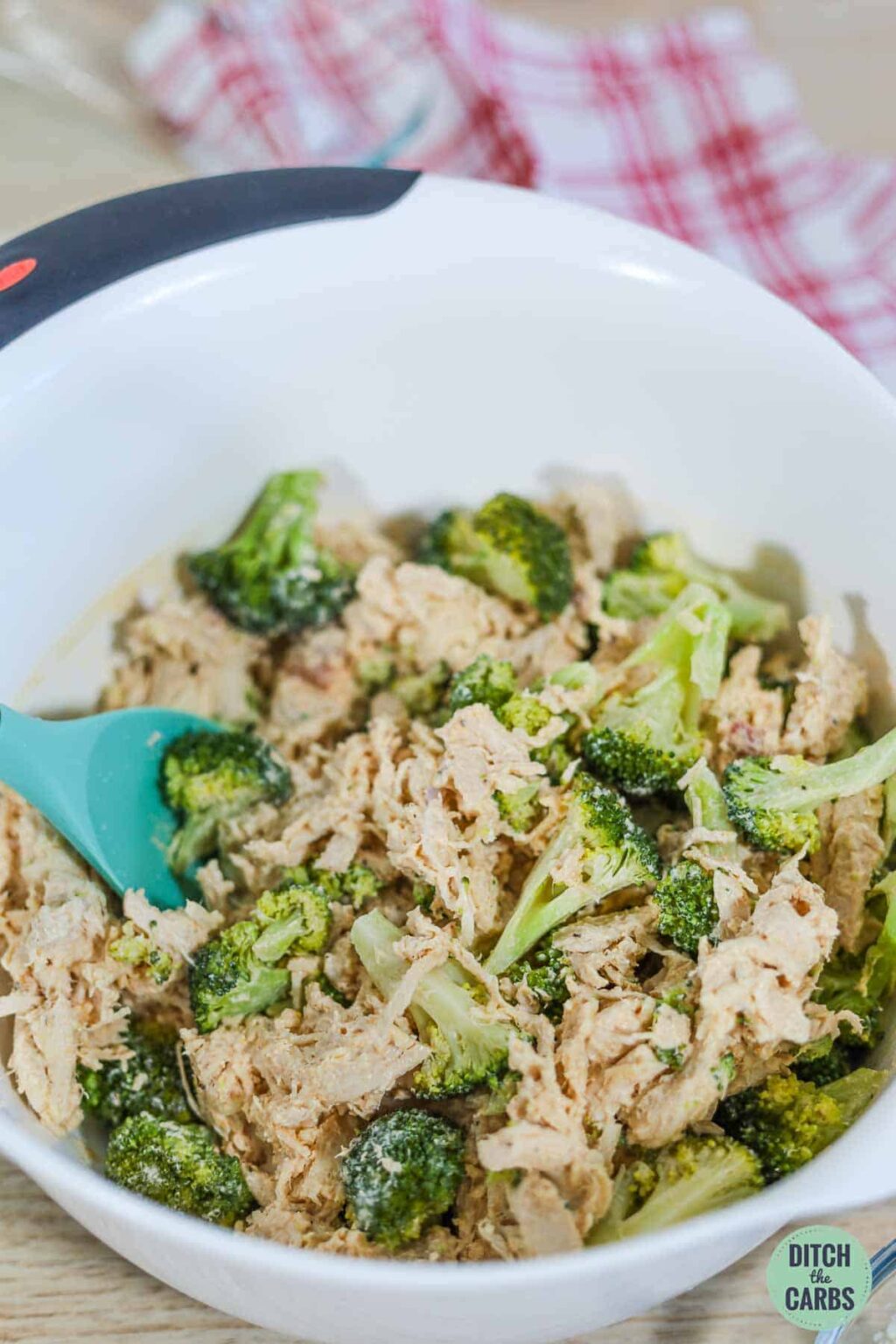 Quick Cheesy Keto Chicken Casserole (Pork Rind Crust) Thinlicious