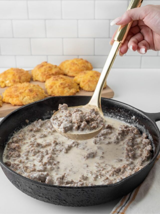 Low Carb Sausage Gravy Thinlicious