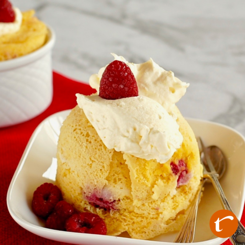 Best Keto Vanilla Berry Mug Cake Recipe - Thinlicious